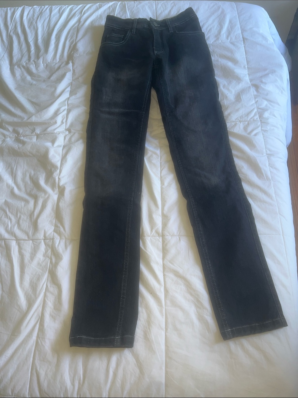 Street & Steel Black Denim Jeans with Contrast Stitching